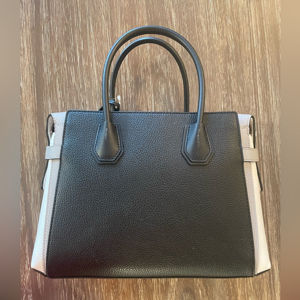 Micheal Kors Colour Block Satchel. Black, white and grey. Never worn. - Picture 7 of 9